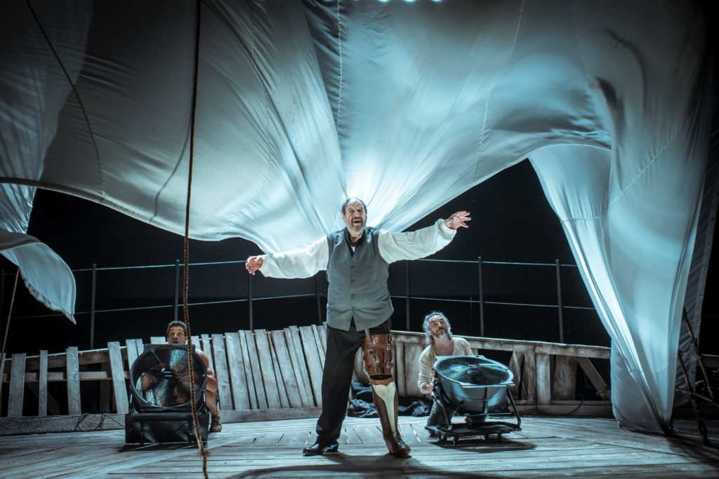 José María Pou durante la representación de Moby Dick