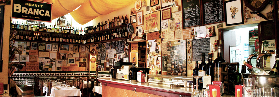 Interior de la Taberna El quinto vino